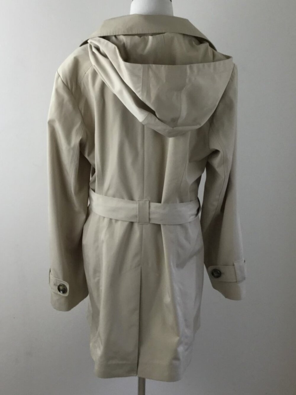 London Fog Belted Cream Coat l - Picture 4 of 8